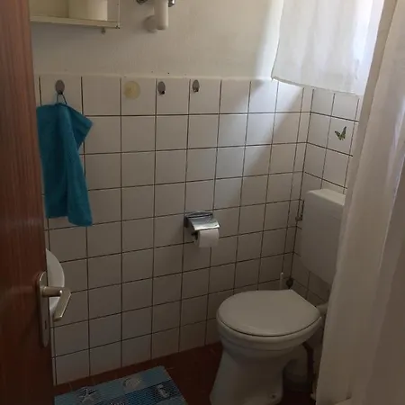 Bungalow Pracher Gelb